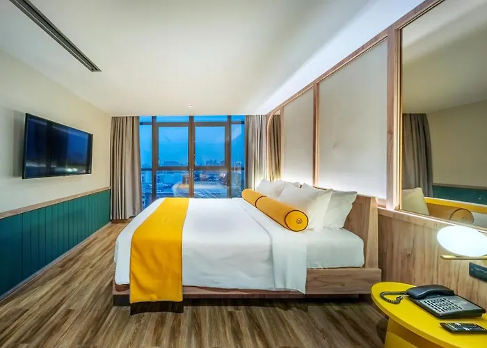 Graph Hotel